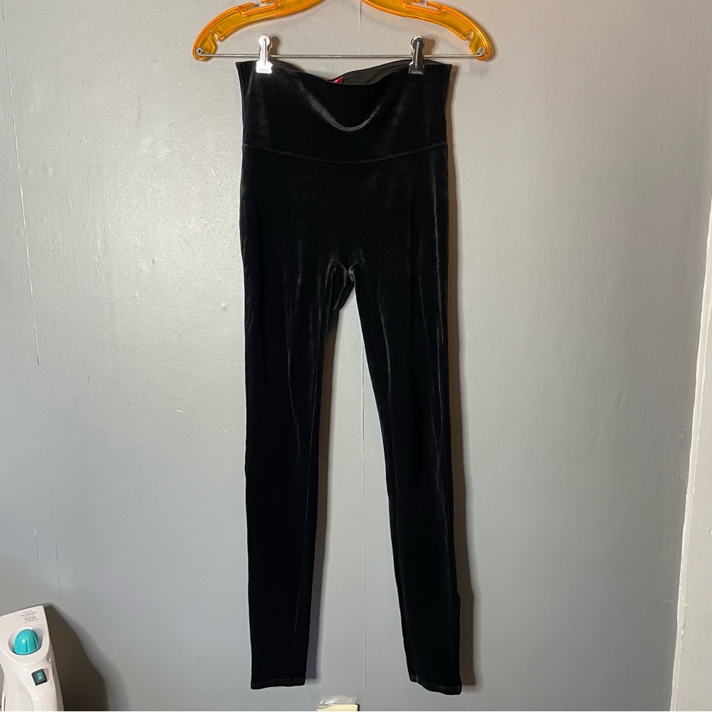 SPANX Black Velvet High-Waisted Sculpting Leggings size medium
